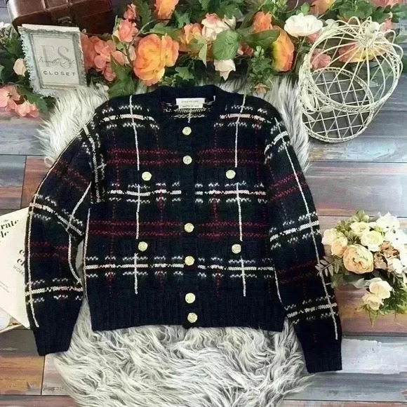 Evan Picone Vintage Hand Knit Wool & Angora Navy, Red & Gold Plaid Crop Sweater - Picture 4 of 10